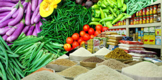 রমজানে নিত্যপণ্যের বাজারে ধাক্কা: সরকারের অনেক কিছুই করার আছে