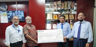 সন্ধানী লাইফের মেয়াদোত্তর বীমাদাবীর ১৬,৪৪,৪২৫/-টাকার চেক হস্তান্তর